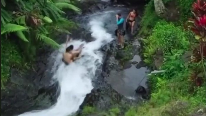 Air terjun Lemukih