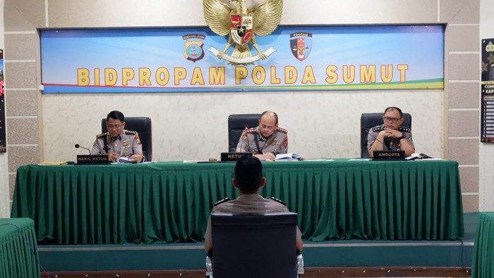 AKBP Achiruddin saat disidang etik Bidpropam Polda Sumut. (Dok Polda Sumut)