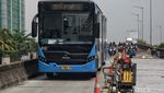 Betonisasi Flyover Pesing Bikin Macet Daan Mogot Sejak Pagi Tadi