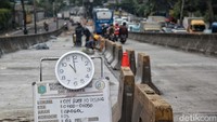 Hingga pukul 10.30 WIB arus kepadatan kendaraan sangat terlihat.