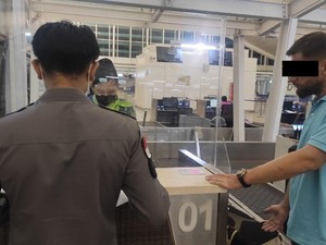 Bebas dari Penjara gegara Kasus Ganja, Bule Rusia Dideportasi