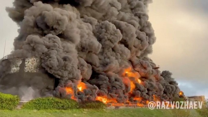 A still image from a video shows smoke rising following an alleged drone attack on oil depot in Sevastopol, Crimea, April 29, 2023.  Governor of Sevastopol Mikhail Razvozhaev via Telegram/Handout via REUTERS ATTENTION EDITORS - THIS IMAGE HAS BEEN SUPPLIED BY A THIRD PARTY. NO RESALE. NO ARCHIVES.