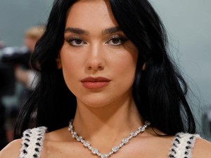 Video: Konser Dua Lipa Tetap Berlangsung Seusai Pencabutan Darurat Militer