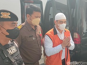 Ferry Irawan Makin Religius, Merasa Seperti Bukan Tahanan