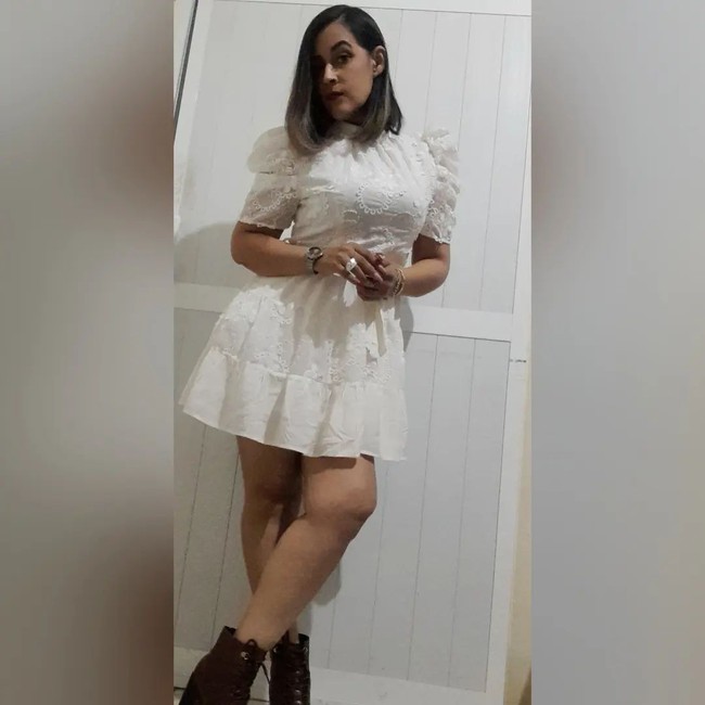Wanita yang cantik, Kamu seperti seorang putri, Tahan aku, tadi aku melanggar lalu lintas, Polisi di Culiacan memang cantik, Itu aku petugas, tangkap aku, tulis netizen. Foto: Instagram
