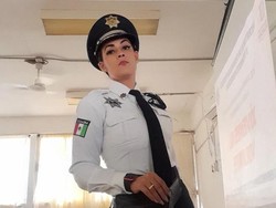 Potret Polwan Seksi yang Jadi Viral di TikTok, Bikin Netizen Minta Diborgol