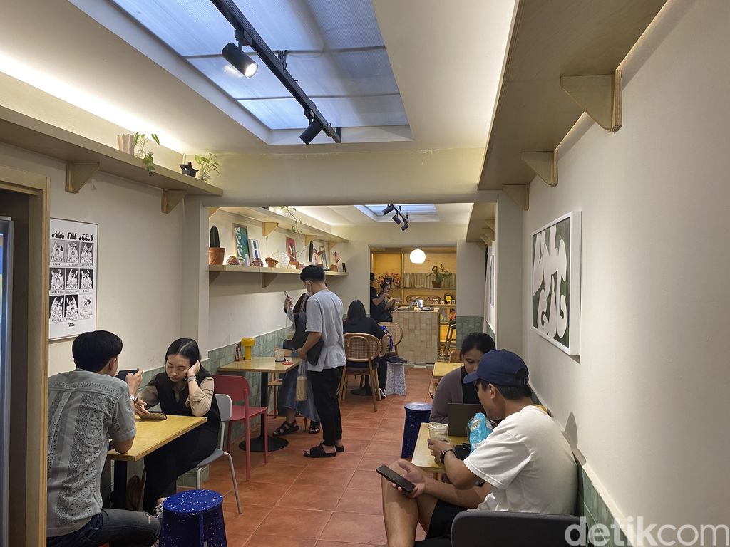 GiGa Bites yang hits di Bandung, kini ada di Jakarta. Tawarkan nasi ayam Hainan dan mie kecombrang gurih.