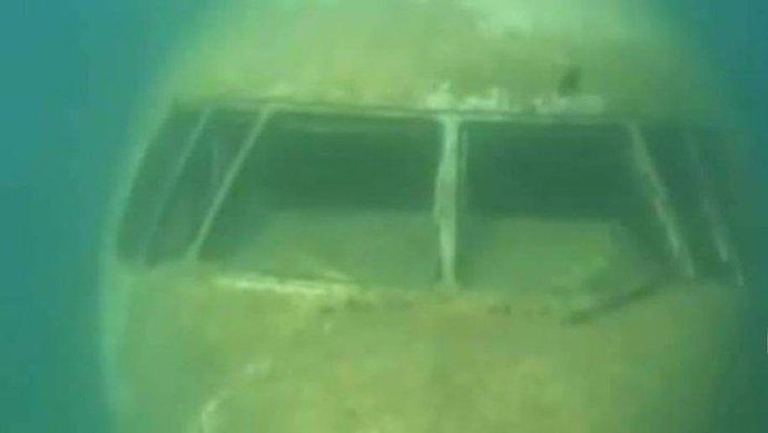 Hoaks pesawat MH370 ditemukan.