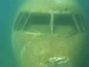 Heboh Foto Bangkai Pesawat yang Diklaim Milik MH370 Ditemukan di Laut