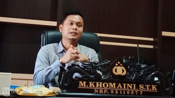 Iptu Khomaini.