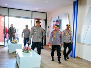 Kapolri Tinjau 91 Command Center, Pastikan Pengamanan ASEAN Summit Maksimal