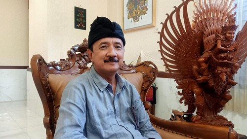 Dispar Bali menyusun buku panduan Dos and Donts bagi wisatawan, merespons banyaknya wisman yang berulah di Pulau Dewata.