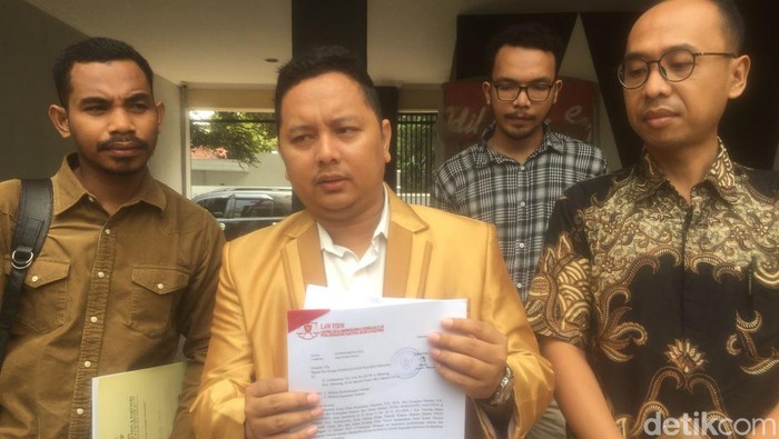 Kuasa Hukum korban First Travel Pitra Romadoni.
