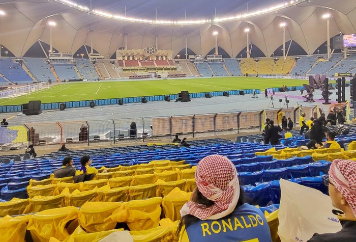 Menikmati Sensasi Umroh Sambil Nonton Bola Bagi yang sudah merasakan umroh tentu akan merasa ketagihan untuk kembali ke tanah suci. Tentunya dengan beragam pengalaman dan sensi yang unik lainnya. Seperti apa?