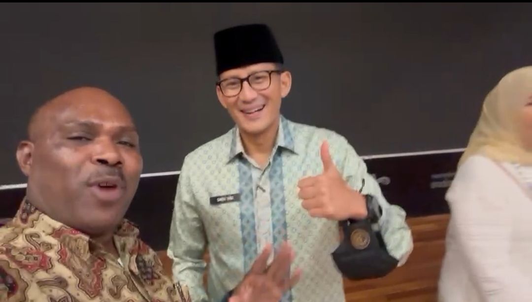 Menpar Sandiaga Uno bertemu Maximus Tipagau