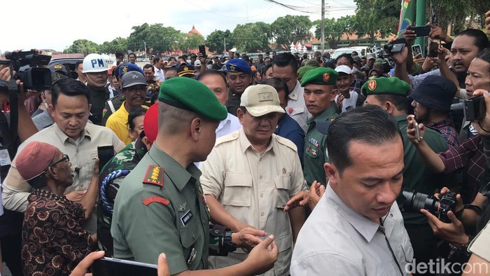 Menteri Pertahanan (Menhan) Prabowo Subianto mengunjungi Koramil 12, Gondomanan, Kota Jogja, Rabu (3/5/2023).
