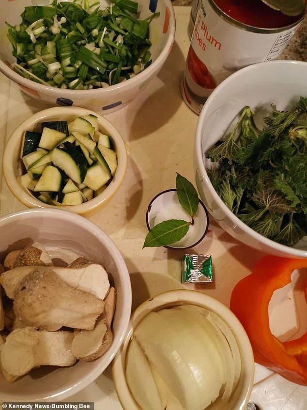 Modal Makan Bunga dan Daun, Wanita Ini Ngaku Jadi Lebih Hemat