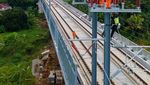 Pemasangan Jaringan Listrik Atas Kereta Cepat JKT-BDG Tembus 80%