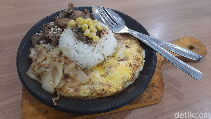 Pepper rice di atas tembikar ala Mi Kojo