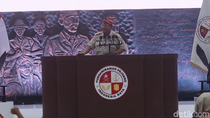 Prabowo Subianto di acara reuni akbar purnawirawan TNI-Polri di Jogja Expo Center (JEC), Bantul, DIY, Rabu (3/5/2023).