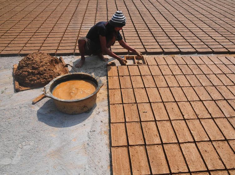 Produksi Batu Bata Meningkat 3 Kali Lipat Usai Lebaran