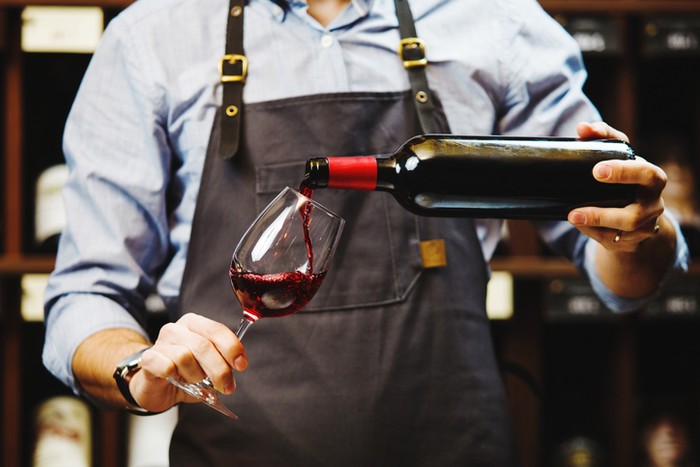 Salt Bae Disebut Jual Wine Sisa Pelanggan Oleh Mantan Pekerjanya