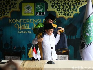 Cak Imin Ungkap Makna di Balik Jalan Bareng Airlangga di Istana