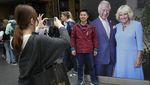 Stasiun di London Bersolek Sambut Penobatan Raja Charles III