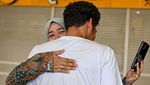 Suasana Haru Sambut WNI Asal Aceh yang Dievakuasi dari Sudan