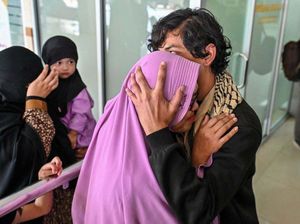 Suasana Haru Sambut WNI Asal Aceh yang Dievakuasi dari Sudan