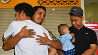 Kemlu menyampaikan ada 930 WNI yang telah dievakuasi dari Port Sudan menuju Jeddah. Dari jumlah itu, 823 WNI telah dipulangkan ke tanah air melalui tiga tahap kepulangan dari Jeddah menuju Jakarta menumpang pesawat komersial dan pesawat Boeing 737 A-7305 TNI AU.