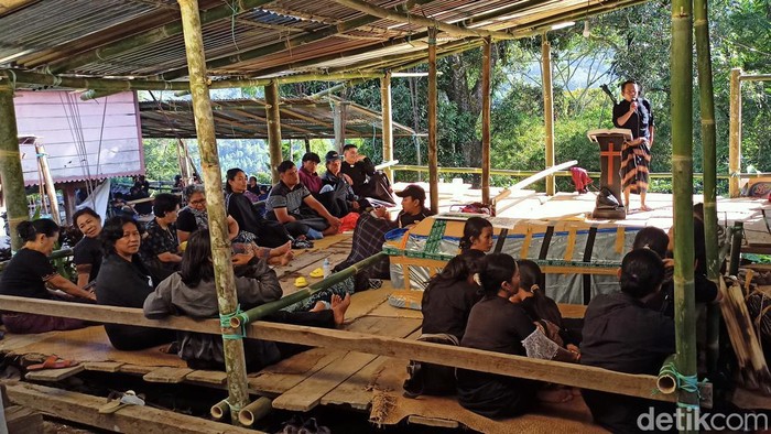 Suasana rumah duka korban pembunuhan KKB di Tana Toraja, Sulsel.