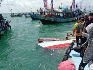 Menyingkap Asal-usul Tradisi Nadran di Karangsong Indramayu
