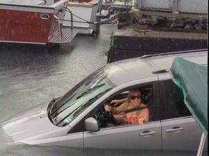 Gegara GPS, Turis Nyasar dan Mobilnya Nyemplung ke Laut