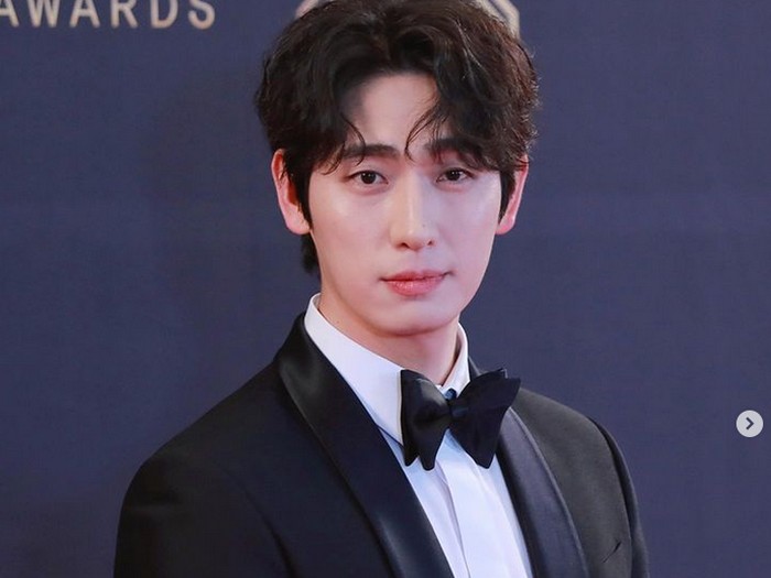 Yoon Park, Aktor Korea yang akan menikah dengan model Kim Soo Bin