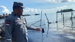 Kerja Keras Bakamla Atasi Tumpahan Minyak di Pantai Melayu Batam