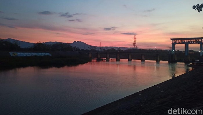 Bendungan Colo di Desa Pengkol, Kecamatan Nguter, Kabupaten Sukoharjo, beberapa waktu lalu. Foto diunggah Kamis (4/5/2023).