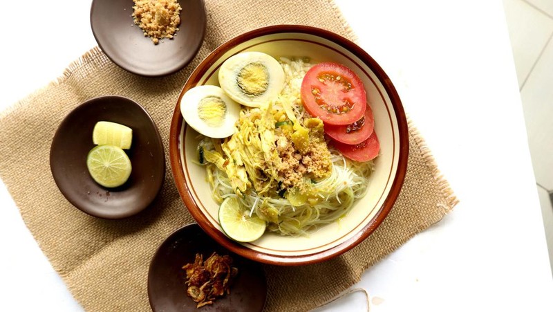Resep Soto Ayam Lamongan Asli Kuah Kuning, Lengkap Pakai Koya