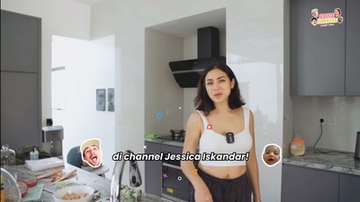 Mewahnya Dapur Rumah Jessica Iskandar yang Bernuansa Abu-abu