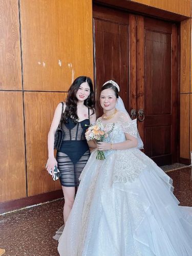 Gaya kondangan viral Gaya kondangan viral