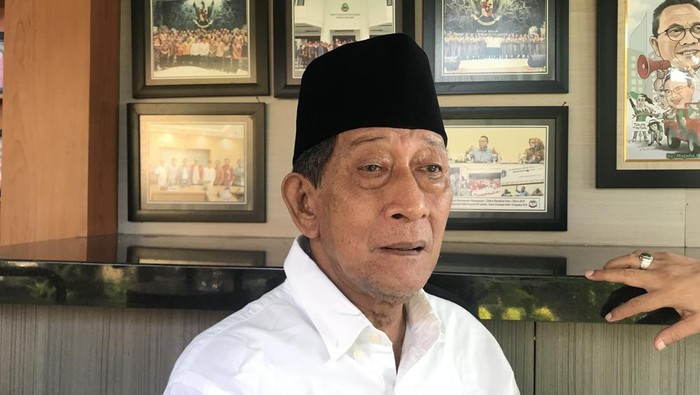 Kerabat M Taufik, Jamil Tandjung.