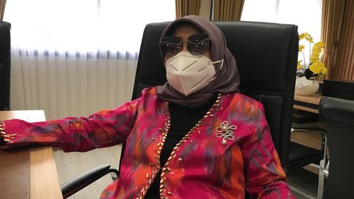 Ketua DPRD NTB Baiq Isvie Rupaeda menyebut Pemprov NTB akan menyelesaikan pembayaran utang ke kontraktor pada awal Juni 2023.