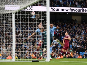 Dua Percobaan Kena Tiang, Man City Masih Diimbangi West Ham