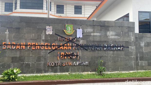 Mahasiswa geruduk kantor BPKD tanya aset yang hilang