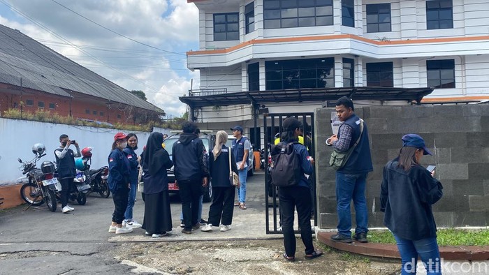 Mahasiswa geruduk kantor BPKD tanya aset yang hilang
