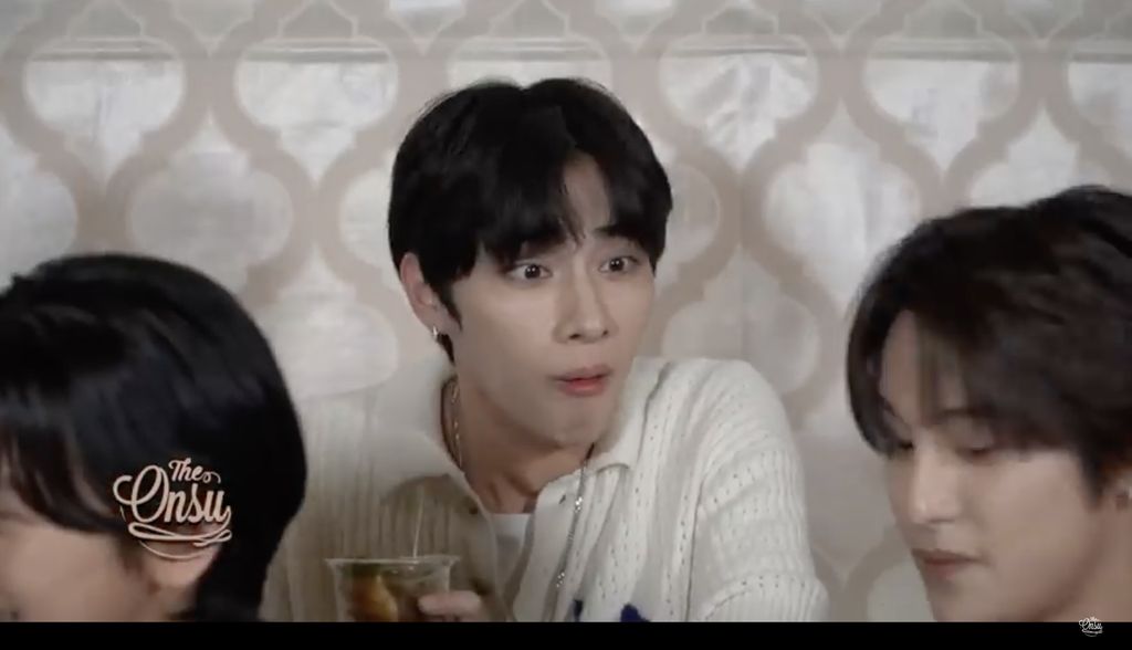 Main ke Rumah Ruben Onsu, WayV Cicip Brem dan Tahu Gejrot