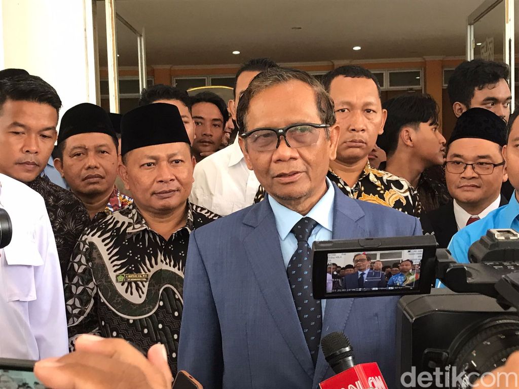 Menkopolhukam, Mahfud Md saat ditemui wartawan di UIN Jogja, Kamis (4/5/2023).