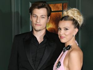 Anaknya Tunangan Muda dengan Millie Bobby Brown, Ini Reaksi Jon Bon Jovi
