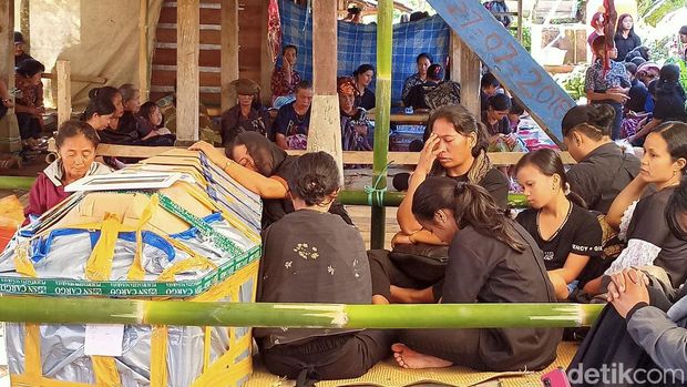 Sebanyak 20 simpatisan KKB Papua diduga menjadi dalang pembunuhan di Yahukimo, Papua Pegunungan. Kedua korban merupakan warga Toraja, Sulawesi Selatan.