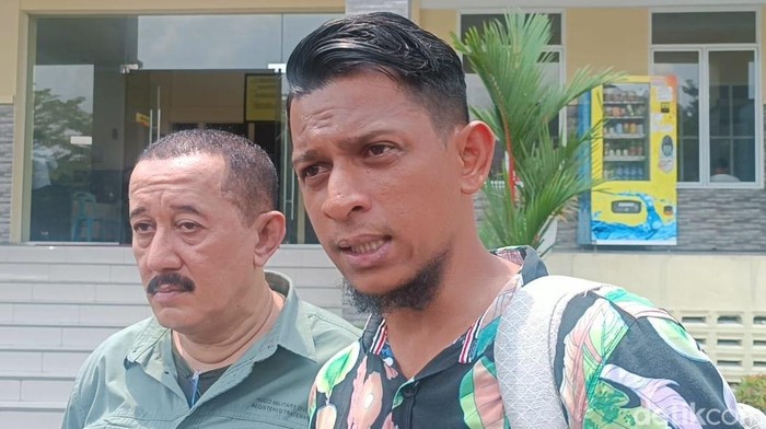 Pengacara Aditya Hasibuan, Ali Piliang. (Goklas Wisely/detikSumut)